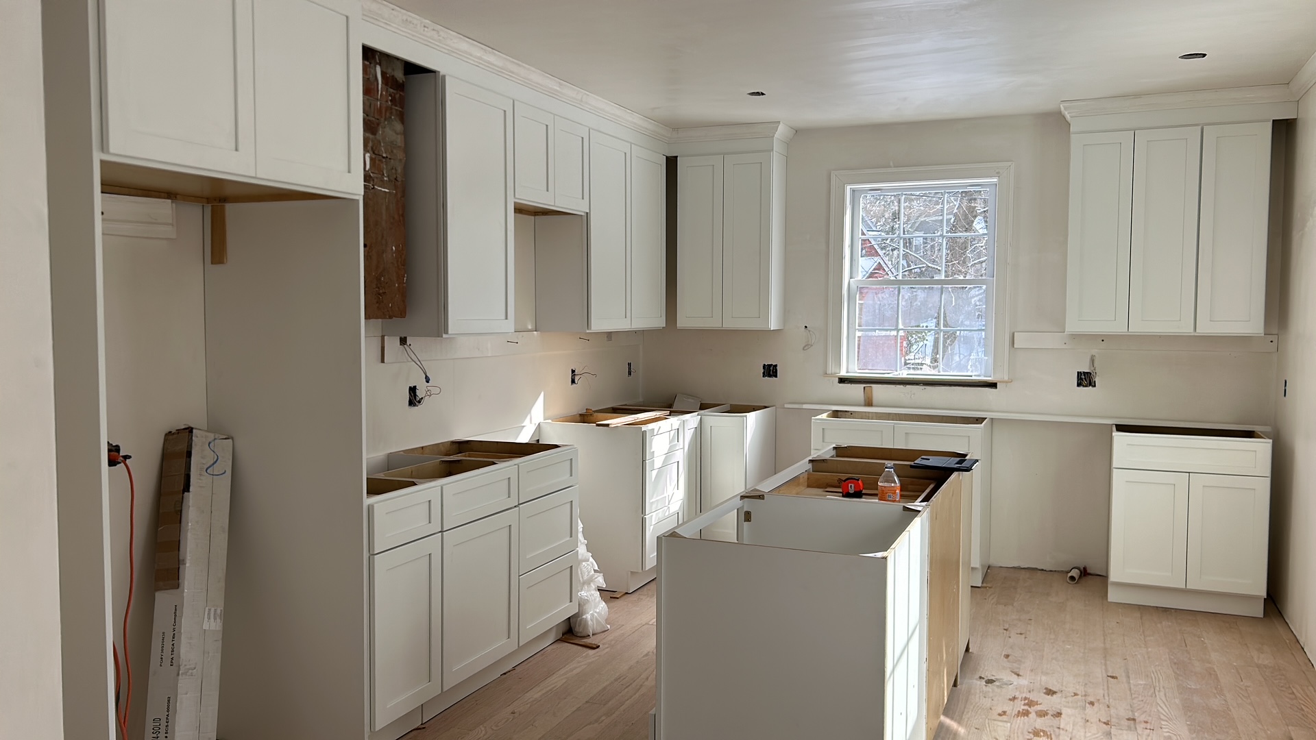 FCA87E1A-4F4D-4437-802C-538C57DAB5F9